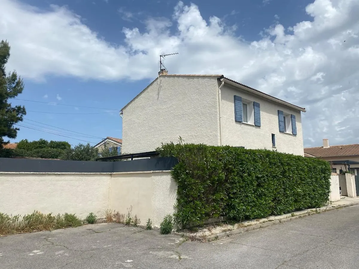 Chez Lyly House For 6 People Swimming Pool Villa Tarascon France