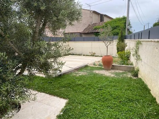 Chez Lyly House For 6 People Swimming Pool Villa Tarascon